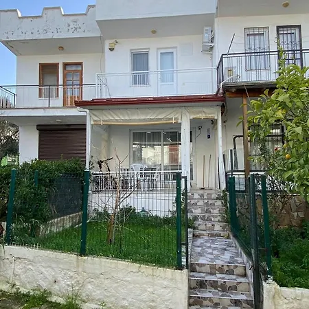 Summer House *